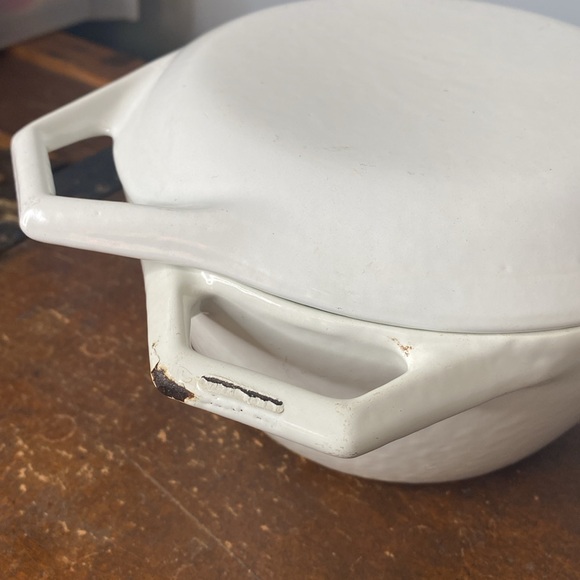 . Vintage Copco D1 White Enamel Cast Iron Dutch Over Cooking Pot with Lid - Picture 6 of 8